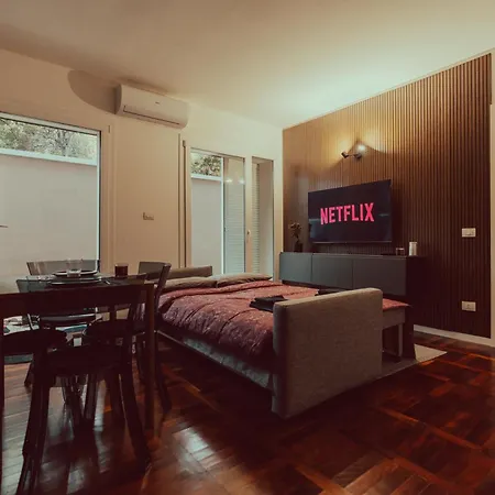 Wood Exclusive With Free Parking Rávena